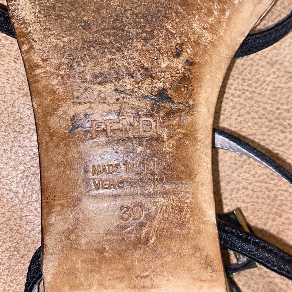Fendi Flats - Picture 5 of 5